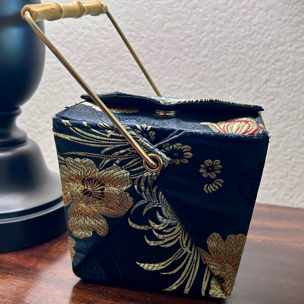 Chinese Take Out Style Box Purse - Picture 4 of 9